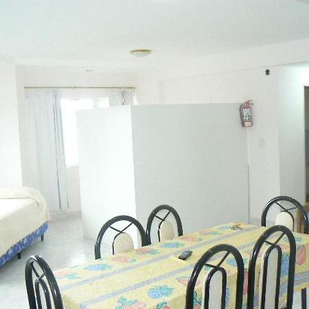 Apartamento Departamentos Santa Monica Puerto Madryn Exterior foto