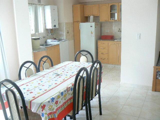 Apartamento Departamentos Santa Monica Puerto Madryn Habitación foto